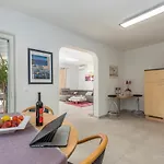 Vila Delijamo