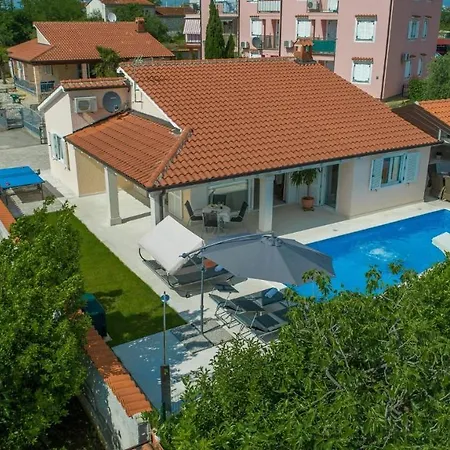 Delijamo Villa *