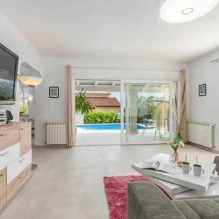Delijamo Villa *