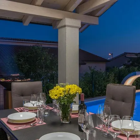 Delijamo * Πόρετς